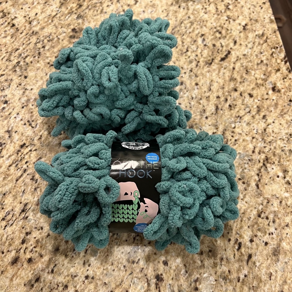 Lion Brand Off The Hook Loop Yarn Vintage Flower Teal Green 2 Skeins 3.5oz 100g